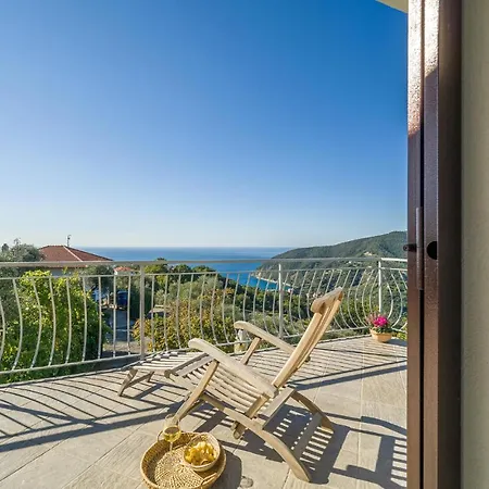 Vakantiehuis Gorgeous Home In Moneglia With Wifi *