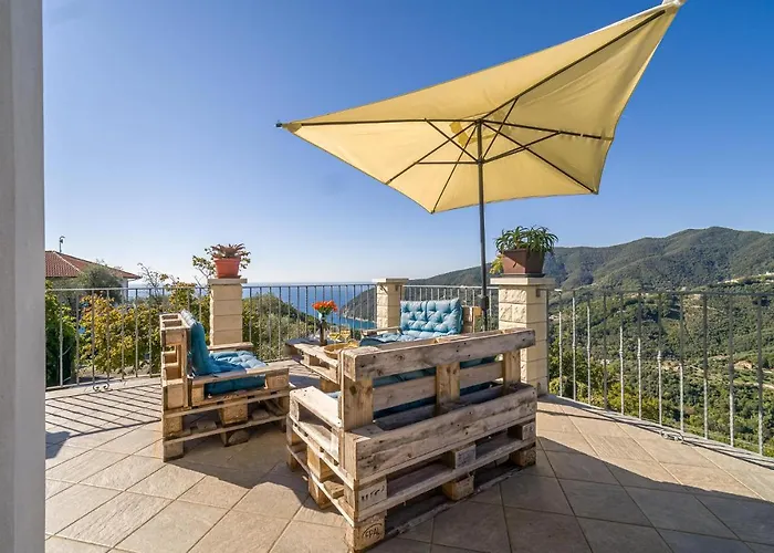Vakantiehuis Lovely In With Wifi Moneglia