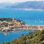 Dom wakacyjny Lovely In With Wifi Moneglia